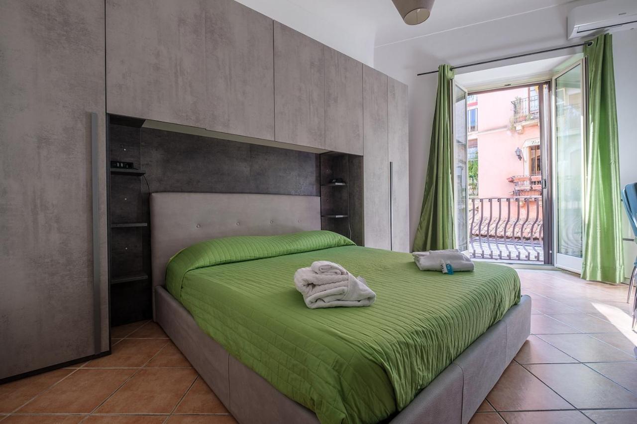 Skip Intro Apartment Taormina Kültér fotó
